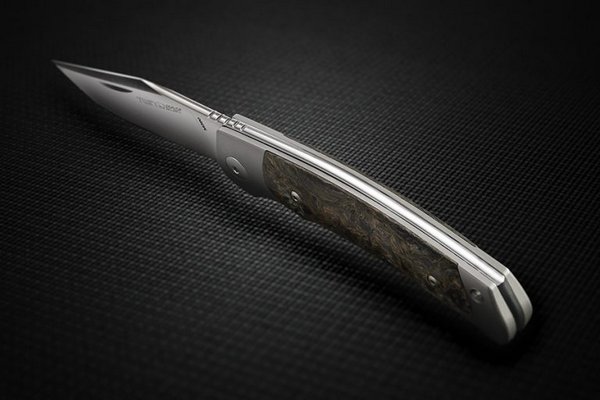 Pocket knife with slipjoint mechanism